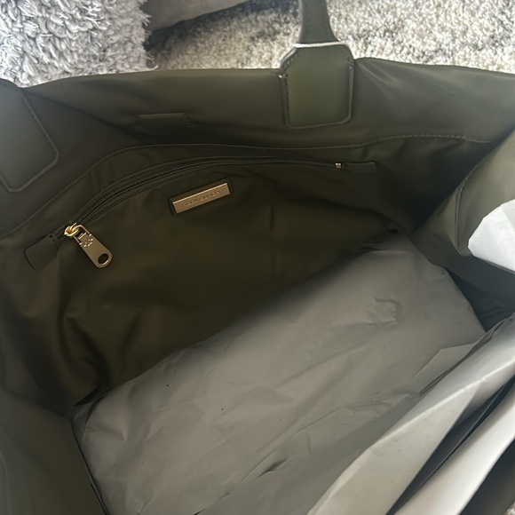 Tory Burch Ella Tote - Picture 3 of 4